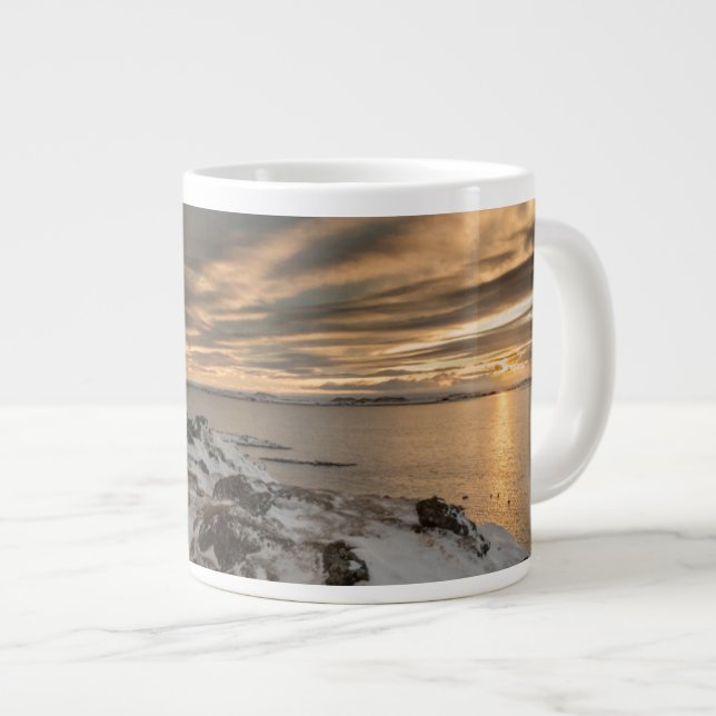Solnedgång över sjön Myvatn, Island Jumbo Mugg (Framsida höger)