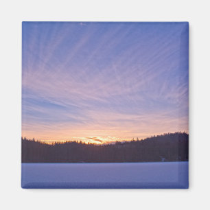 Solnedgång över Snö-täckta vinter Sjö & Träd Magnet