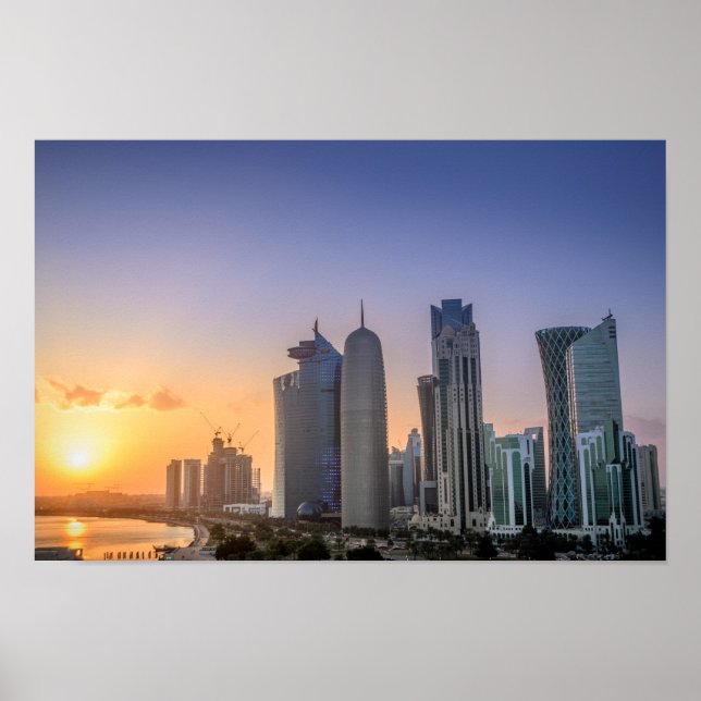 Solnedgång över staden Doha, Qatar Poster (Framsidan)