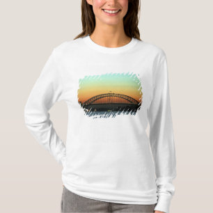 Solnedgång över Sydney Harbour Bridge, Australien Tee