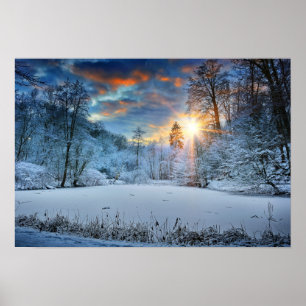 Solnedgång över Winter Forest Sjö Poster