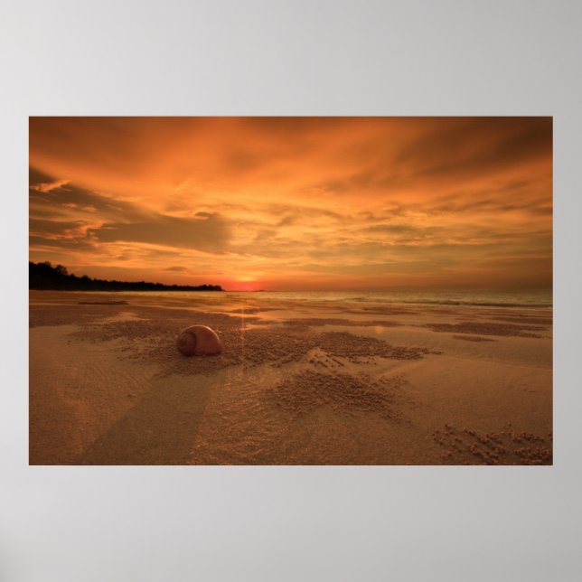 Solnedgång på en thailändsk beach poster (Framsidan)