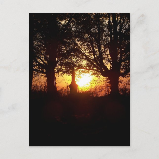 Solnedgång på kyrkogården vykort (Framsida)