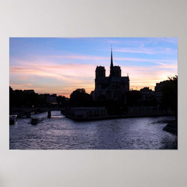 Solnedgång på Notre Dame de Paris Poster (Framsidan)