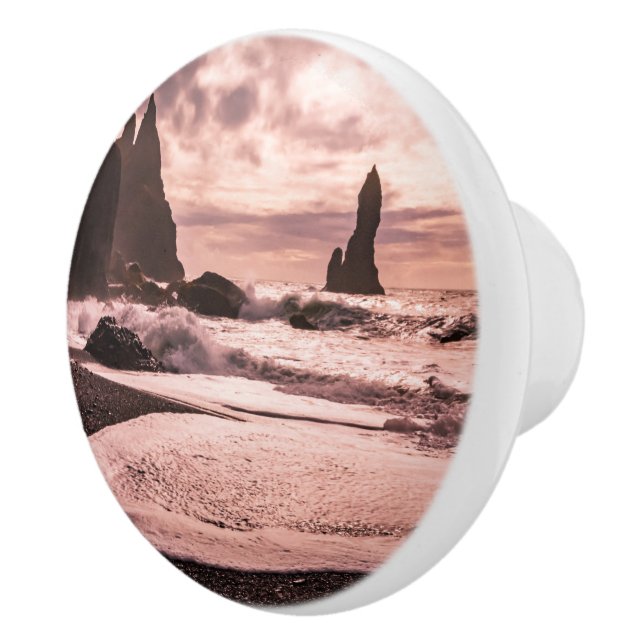 Solnedgång på Reynisfjaras svarta sandstrand, Isla Knopp (Höger)