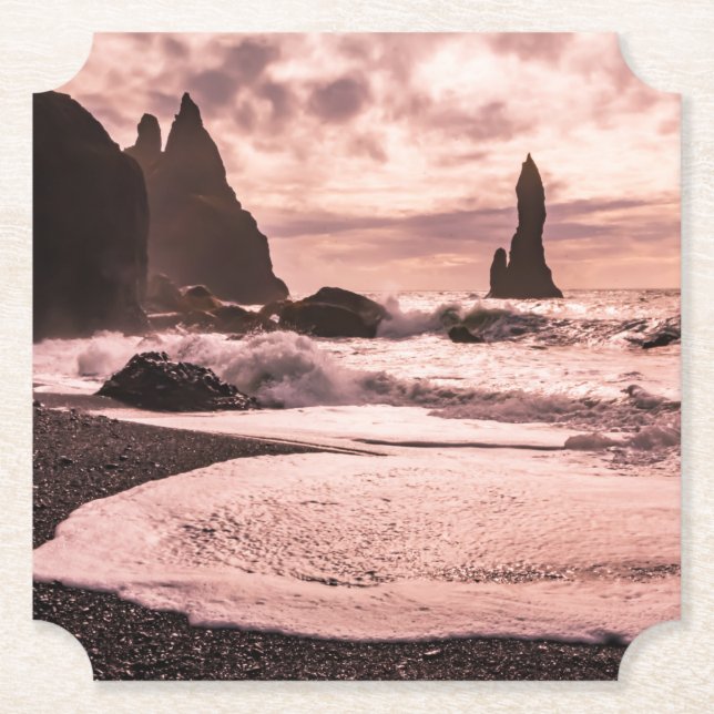 Solnedgång på Reynisfjaras svarta sandstrand, Isla Underlägg Papper (Framsida)