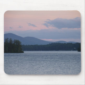 Solnedgång på sjön 2 musmatta