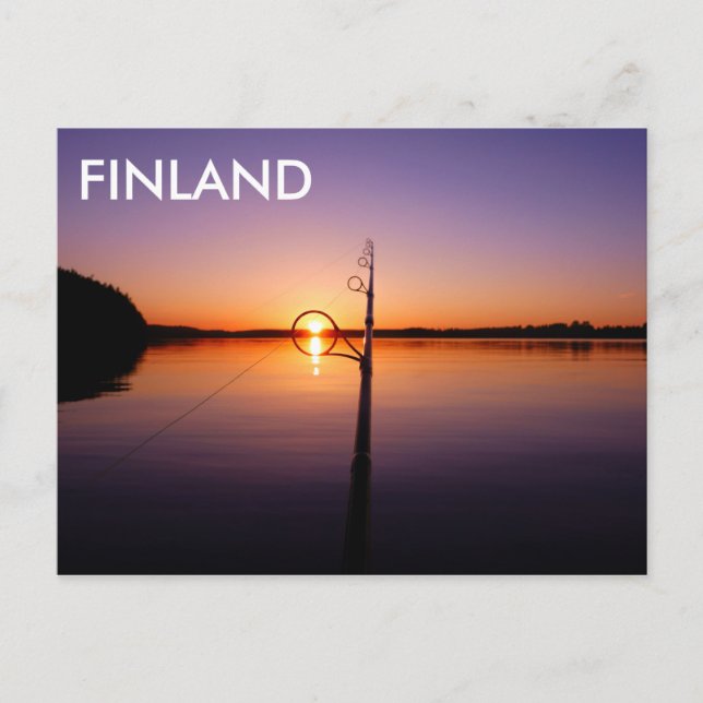 Solnedgång på sommaren sjö som ses genom ett fiske vykort (Framsida)