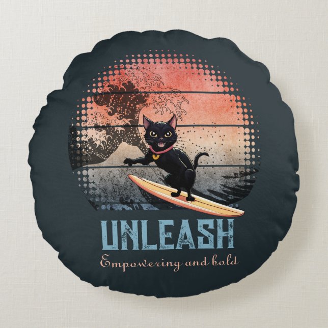 Solnedgång - Riding Cat Rund Kudde (Framsidan)