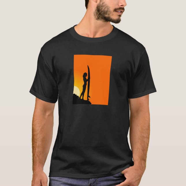 Solnedgång Surfer Girl med surfboard T-shirt (Framsida)