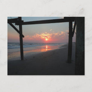 Solnedgång under Pier - Oak Island, NC Vykort