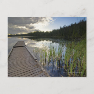 Solnedgång vid ett litet Sjö Vykort