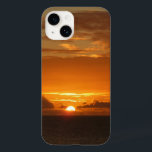 Solnedgång vid hav I Tropiskt färgat Sjölandskap<br><div class="desc">På en kryssningsresa hade vi en fantastisk marinsolnedgång till havs efter att vi seglat iväg från Barbados. Det ser ut som om sol ligger i en bädd av fluffa moln, redo till sömn. Kolla in vår butik för vackra bilder av tropiska solnedgångar. Bild är också känt som widescreen tapet "Sunset...</div>