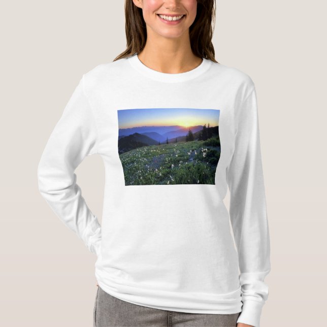 Solnedgång vid Obstruciton Point, Olympic NP, WA,  Tee Shirt (Framsida)