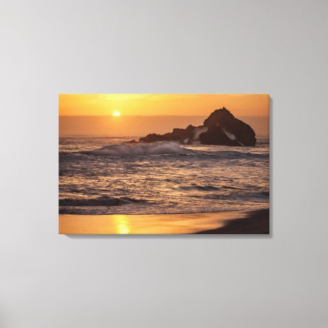 Solnedgång vid Pfeiffer Beach Canvastryck (Framsida)