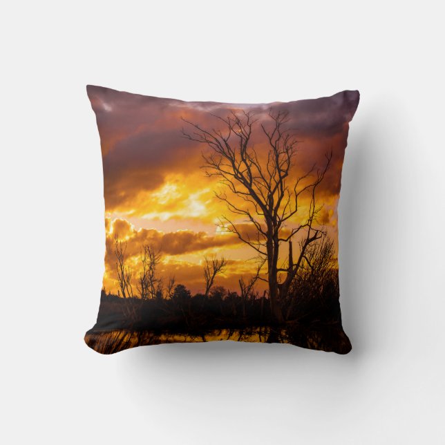 Solnedgång vid sjö kudde (Framsida)