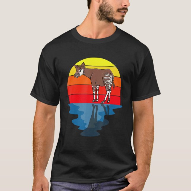 Solnedgång Vilda Okapi T Shirt (Framsida)