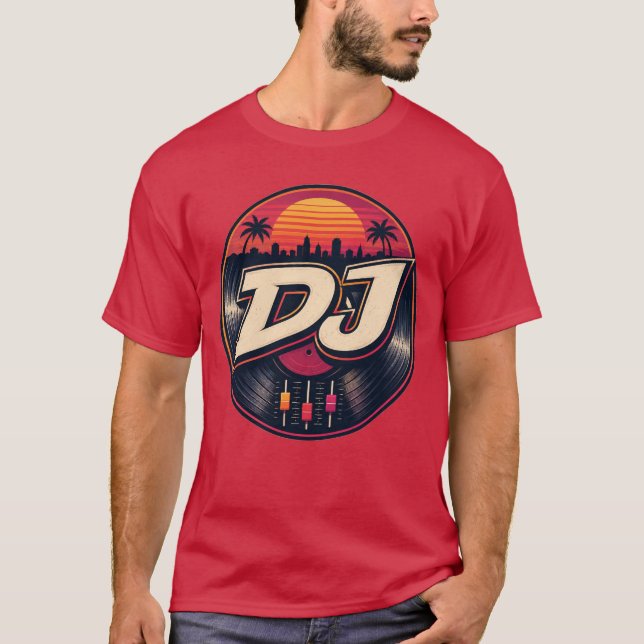 Solnedgångs-DJ Grafisk T-Shirt (Framsida)