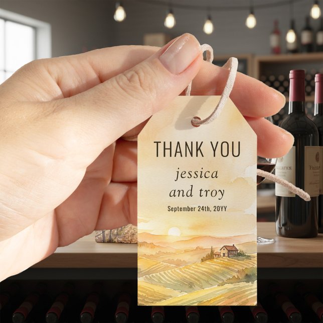 Solnedgångs vingård Land druvor Bröllop Tack Presentetikett (Thank you favor tags from the Sunset Vineyard wedding collection by Darling & May)