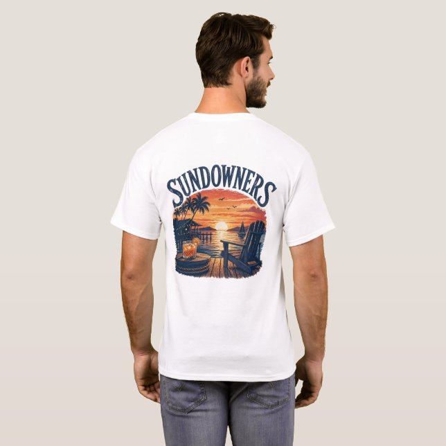 Solnedgångsdrinkar T Shirt (Hel baksida)