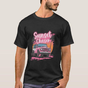 Solnedgångsjägare Vintage Palmträd Silhuett 70-Tal T Shirt