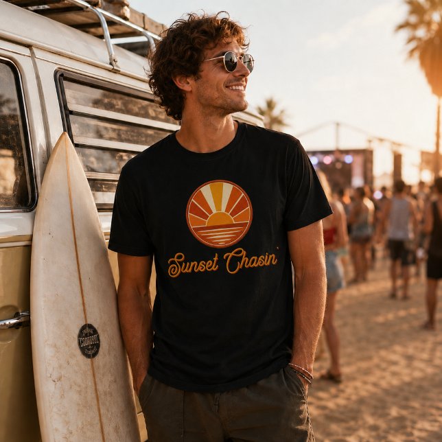 Solnedgångsjakt Retro Solstrålar T Shirt (Skapare uppladdad)