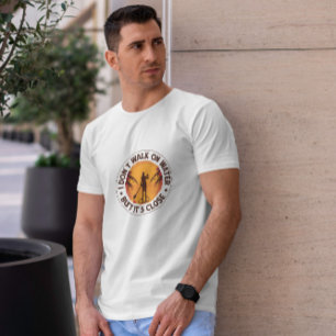 Solnedsättningsoffert för kartong t shirt