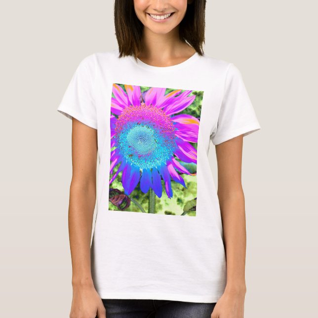 Solrofoto med blå rosa-funky tee (Framsida)