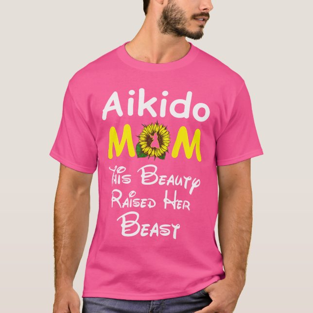 Solros Aikido Mamma Denna skönhet gav henne beröm T Shirt (Framsida)