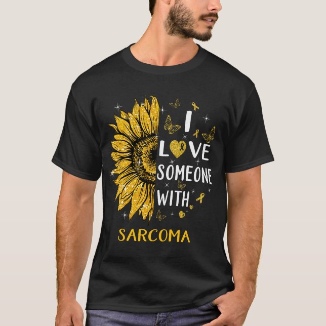 Solros I Kärlek någon med Sarcoma-medvetenhet T Shirt (Framsida)
