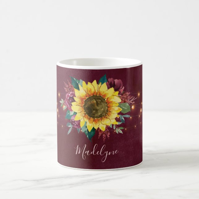 Solros Ljus Burgundy Blommigt Monogram Kaffemugg (Center)