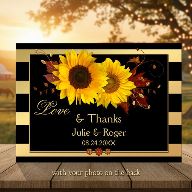 Solrossolrosfoto Guld Rand Photo Bröllop - tack, d Tack Kort (Thank You card featuring festive sunflowers, fall leaves and floral swirls on chic gold stripes)