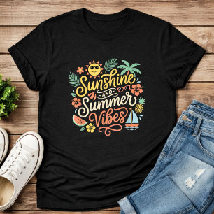 Solsken och sommarstämning Söt tropisk strand T Shirt