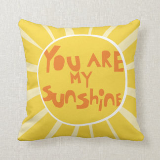 Solsken_PillowCover_gult Kudde