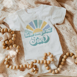 Solskensbabyskor här Kom Son-Gulten rasar T Shirt