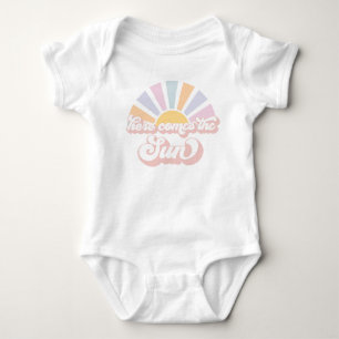 Solskensbabyskor här Komen Sol Rosa Rays T Shirt