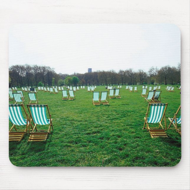 Solstolar utspridda i Green Park, London Musmatta (Framsidan)