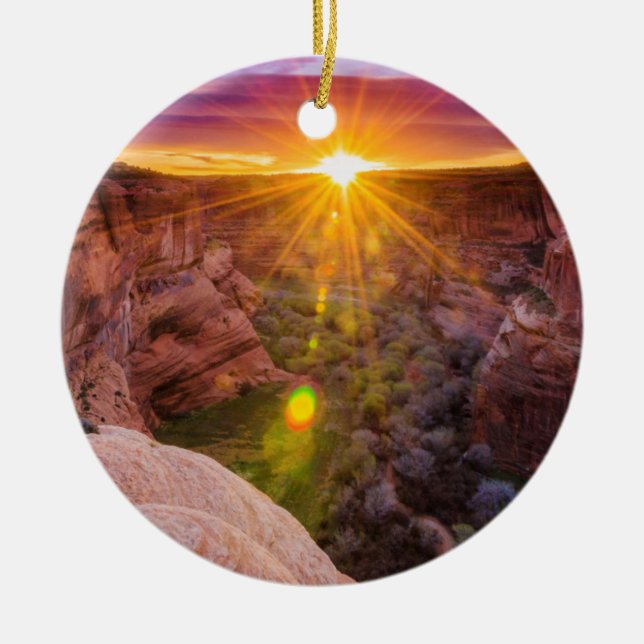Solstrålning vid Canyon de Chelly, AZ Julgransprydnad Keramik (Framsidan)