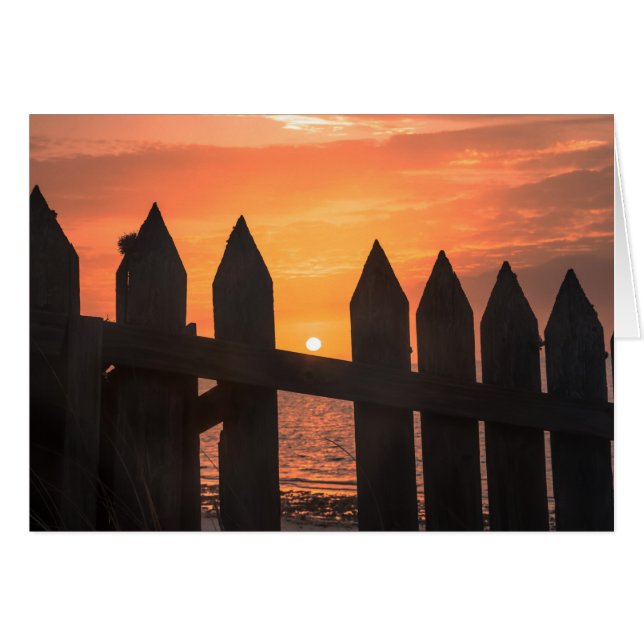 Soluppgång genom ett stängsel hälsningskort (Framsidan Horizontal)