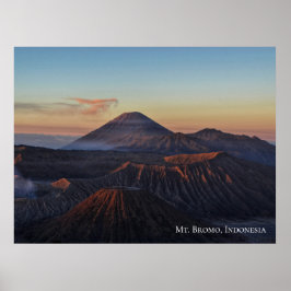 Soluppgång i gryningen vid Mount Bromo Indonesien Poster