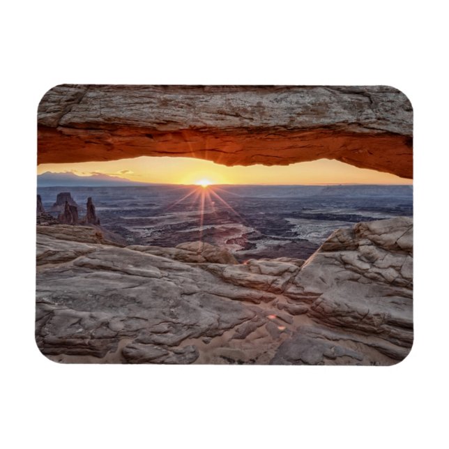 Soluppgång i Mesa Arch, Canyonlands nationalpark Magnet (Horisontell)