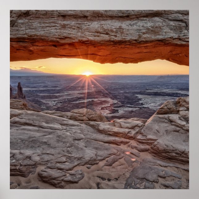 Soluppgång i Mesa Arch, Canyonlands nationalpark Poster (Framsidan)