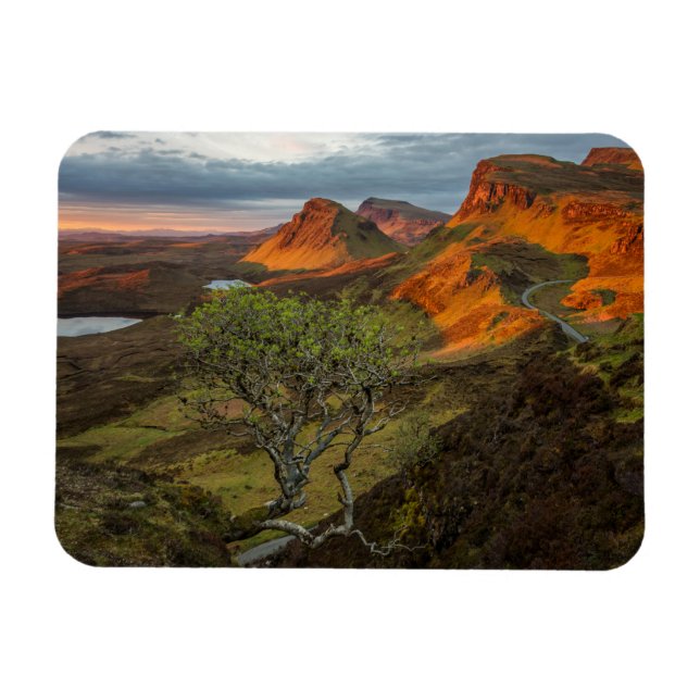 Soluppgång i Quiraingberg på Skye, Skottland Magnet (Horisontell)