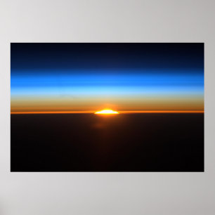 Soluppgång i utrymmeaffisch poster
