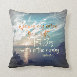 Soluppgång med Joy Comes i morgon Bible Verse Kudde