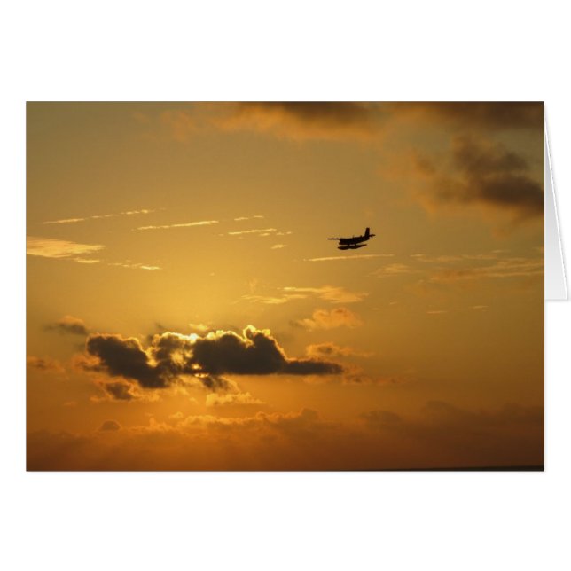 Soluppgång och havsplan på Maldiverna Hälsningskort (Framsidan Horizontal)