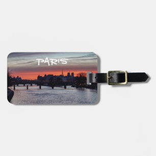 Soluppgång över Ile de la Cite och Notre Dame - Pa Bagagebricka