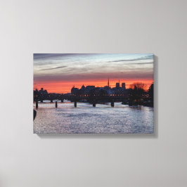 Soluppgång över Ile de la Cite och Notre Dame - Pa Canvastryck
