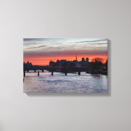 Soluppgång över Ile de la Cite och Notre Dame - Pa Canvastryck