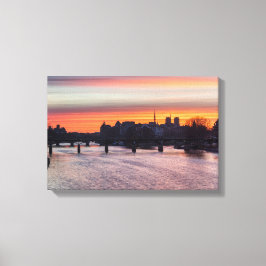 Soluppgång över Ile de la Cite och Notre Dame - Pa Canvastryck